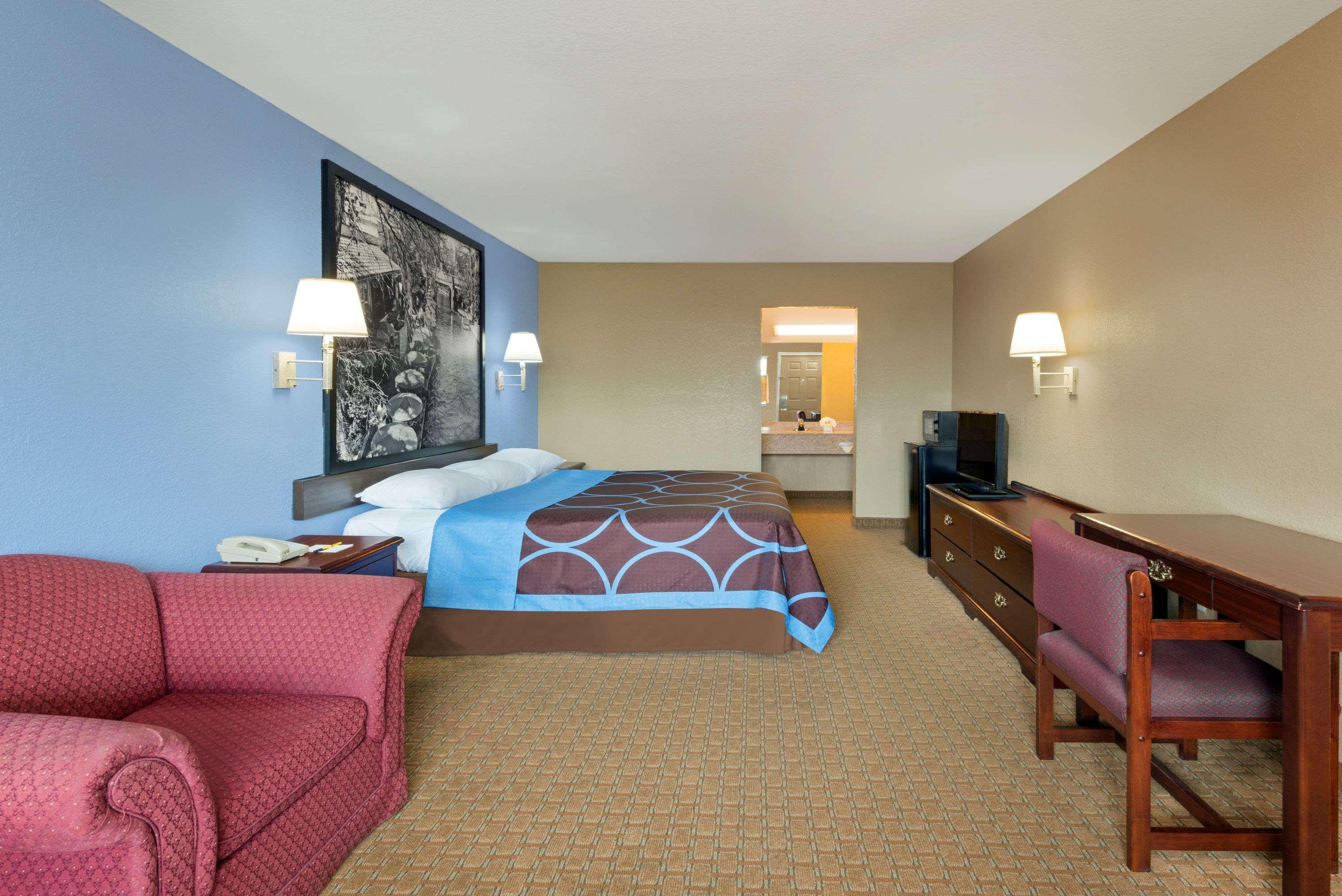 Super 8 By Wyndham San Antonio/Riverwalk Area Exteriör bild